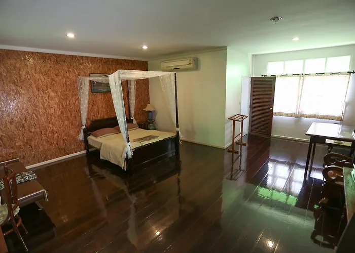 Baan Sukapanpotharam 2* Ban Khao Phra